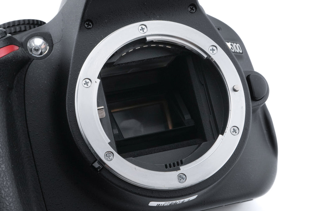 Nikon D5100