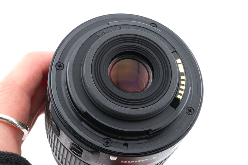 Canon 18-55mm f3.5-5.6 IS