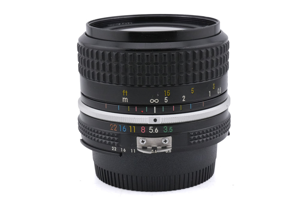 Nikon 28mm f3.5 Nikkor AI