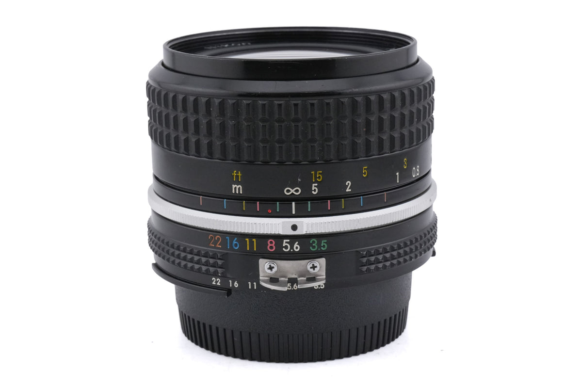 Nikon 28mm f3.5 Nikkor AI