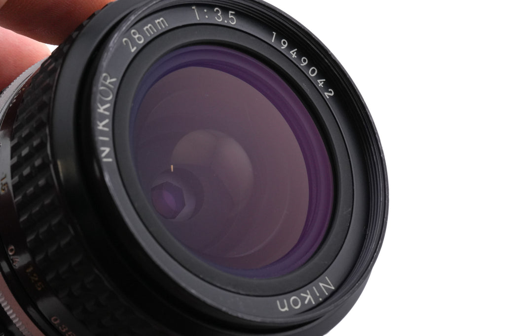 Nikon 28mm f3.5 Nikkor AI