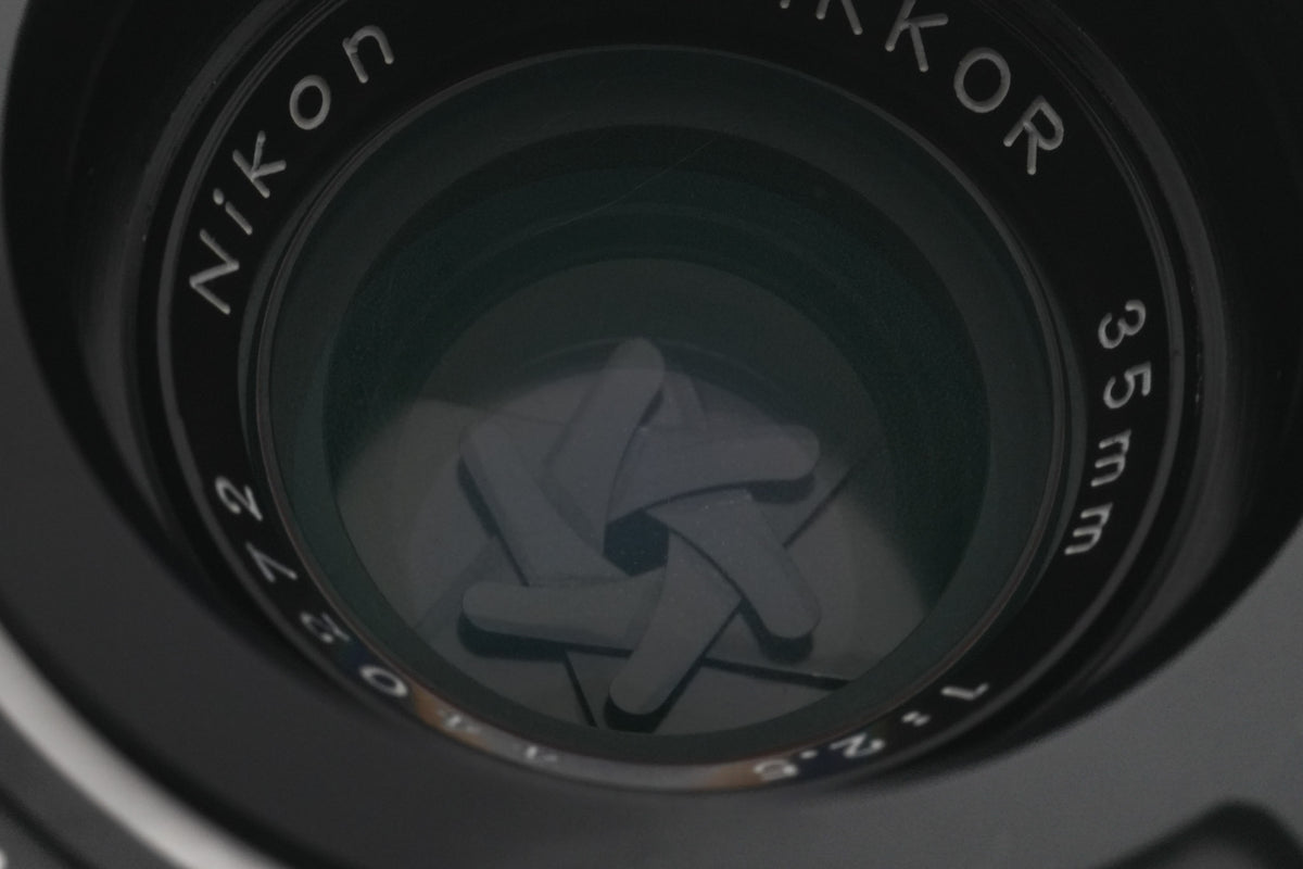 Nikon Nikonos III + 35mm f2.5 Nikkor
