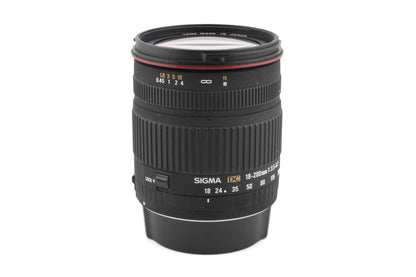 Sigma 18-200mm f3.5-6.3 DC