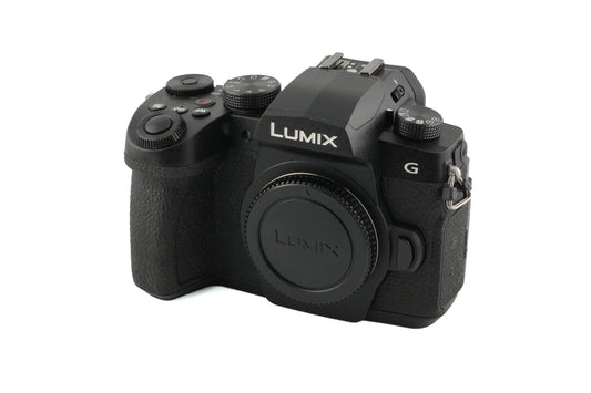 Panasonic Lumix DC-G90