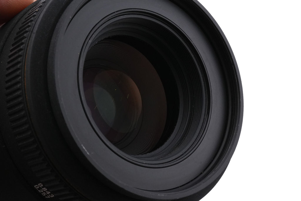 Sigma 70mm f2.8 EX DG Macro