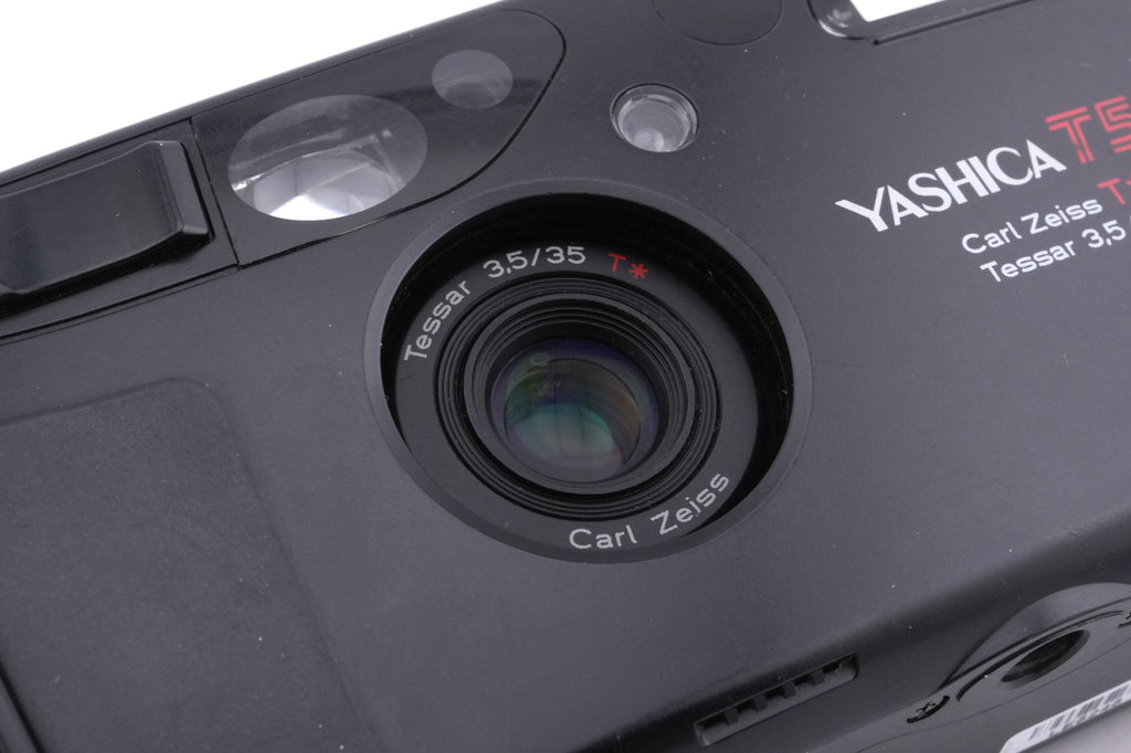 Yashica T5D