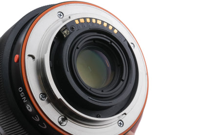 Sony 16-105mm f3.5-5.6 DT