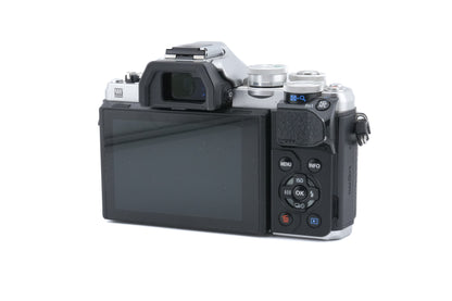 Olympus OM-D E-M10 Mark III