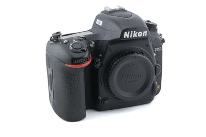 Nikon D750