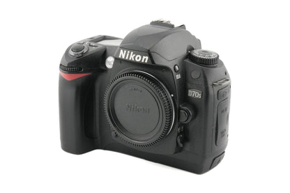 Nikon D70s