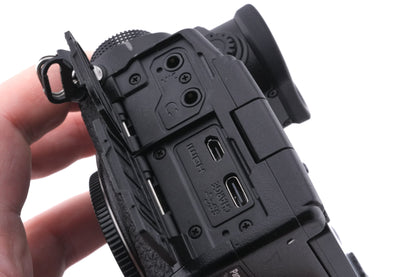 Panasonic Lumix DC-S5