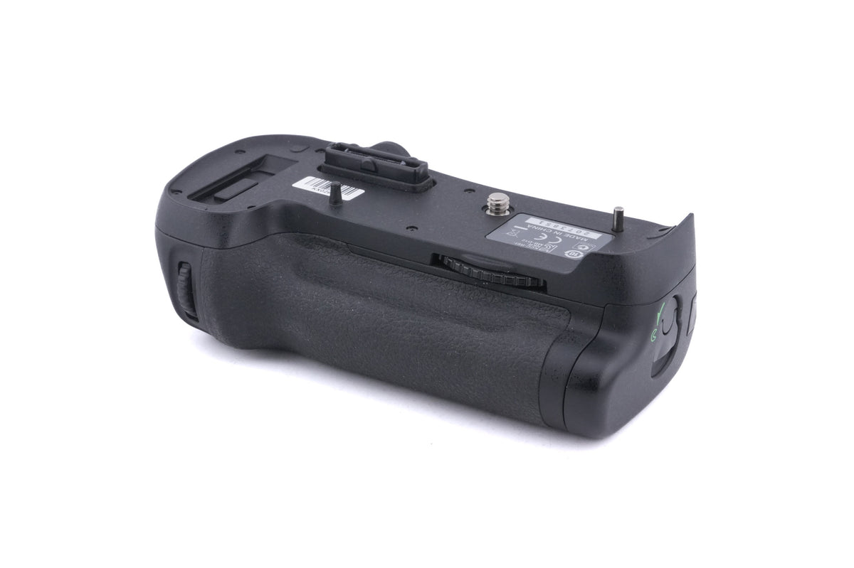 Nikon MB-D12 Multi Power Battery Pack