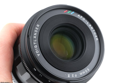 Voigtländer 50mm f2 APO-Lanthar II + 50mm f2 APO-Lanthar II Lens Hood