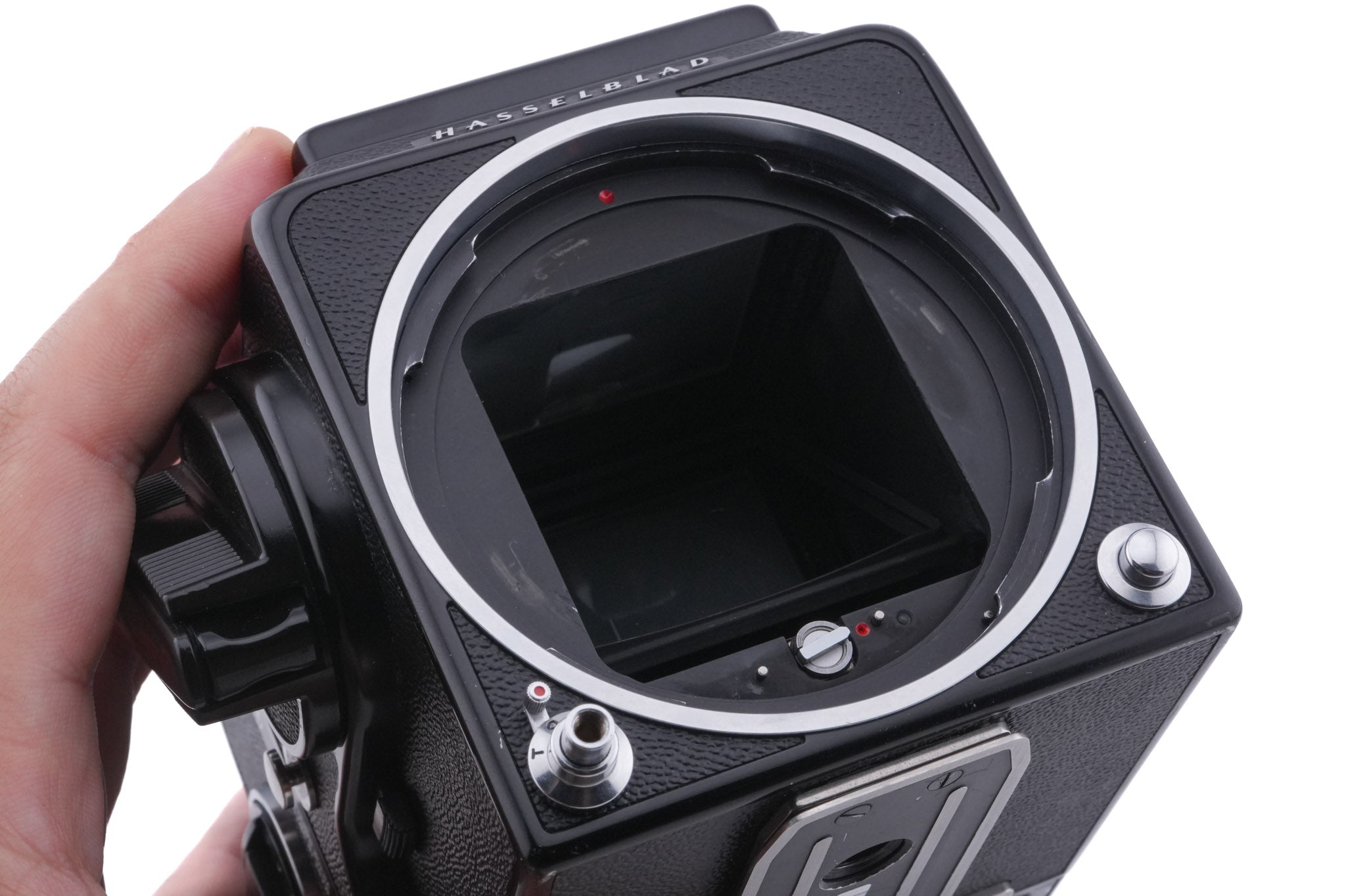 Hasselblad 500C/M (Black, 10170) + 80mm f2.8 Planar T* CF (20029) + Waist Level Finder (New / Black, 42323) + A12 Film Magazine (Black, 30147) + Standard Focusing Screen (42161)
