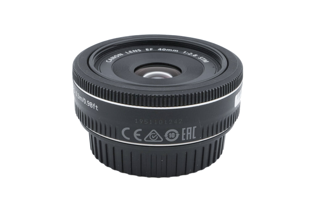 Canon 40mm f2.8 STM