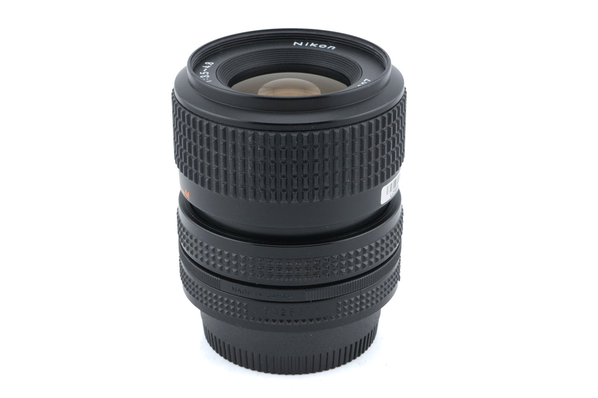 Nikon 35-70mm f3.5-4.8 Zoom-Nikkor