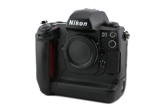Nikon D1 - Camera