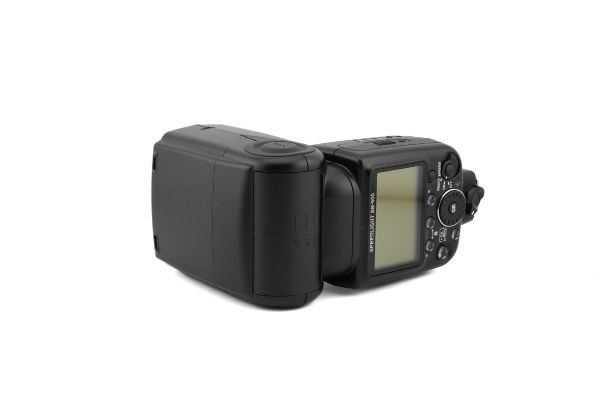 Nikon SB-900 Speedlight