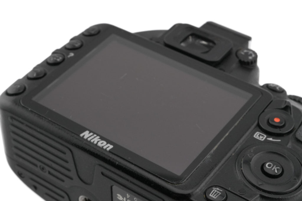 Nikon D3100