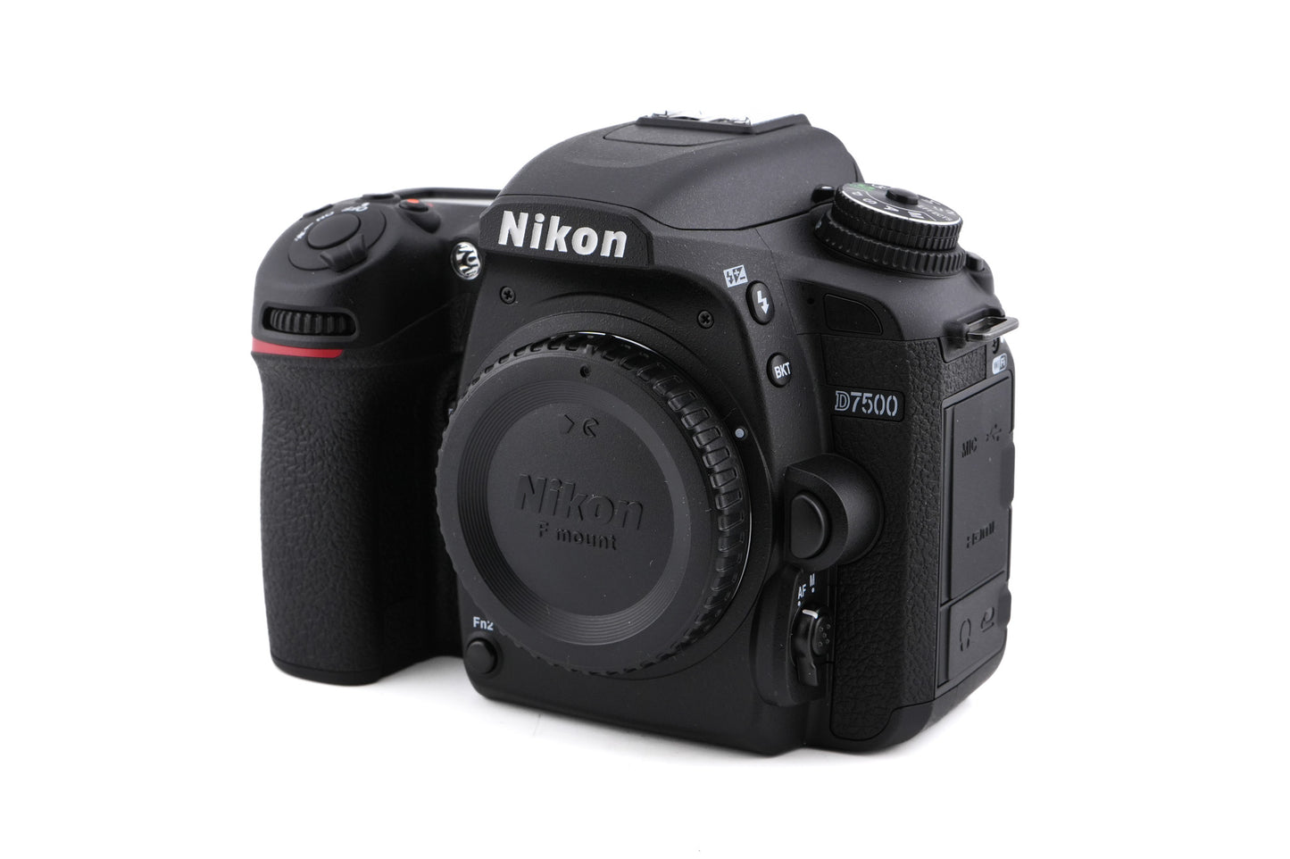 Nikon D7500