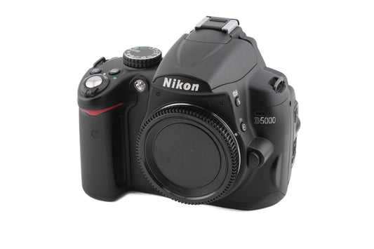 Nikon D5000