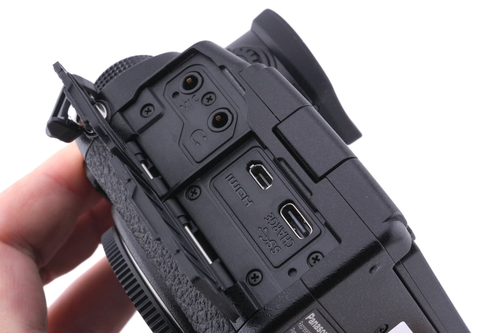 Panasonic Lumix DC-S5