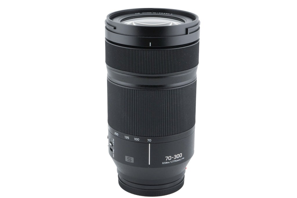 Panasonic 70-300mm f4.5-5.6 Lumix S Macro OIS