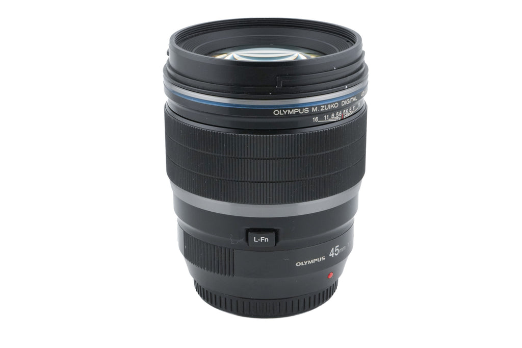 Olympus 45mm f1.2 M.Zuiko Digital Pro ED