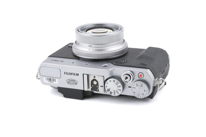 Fujifilm X30