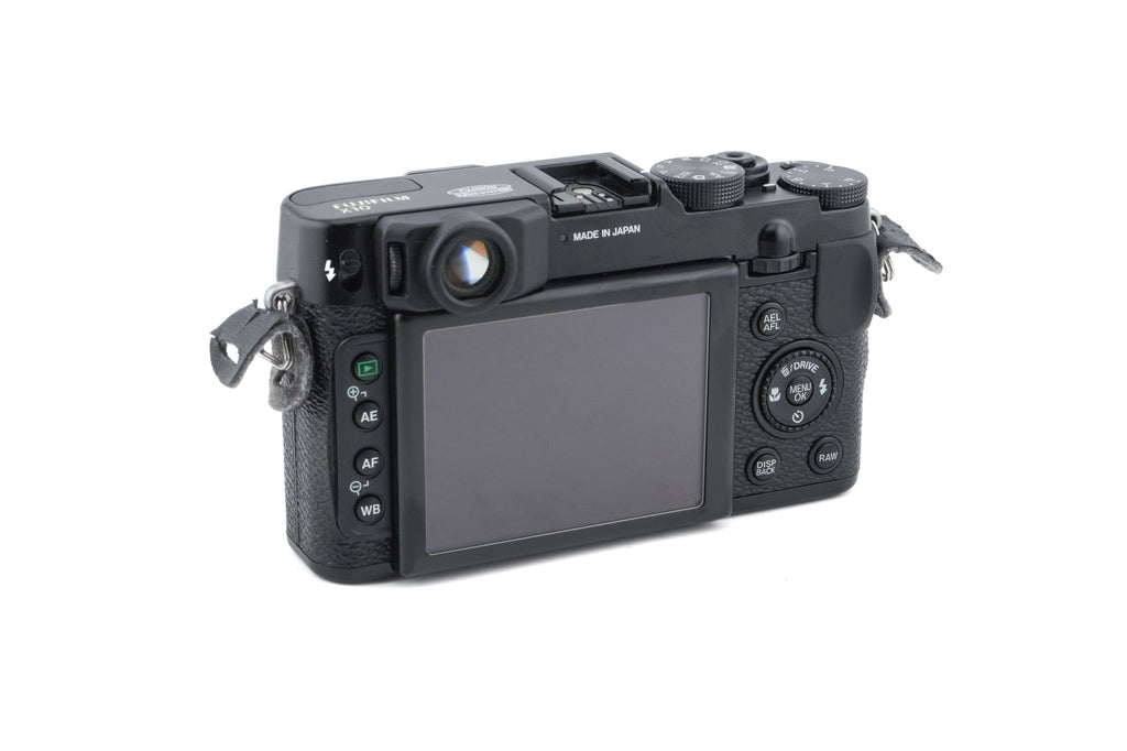 Fujifilm X10