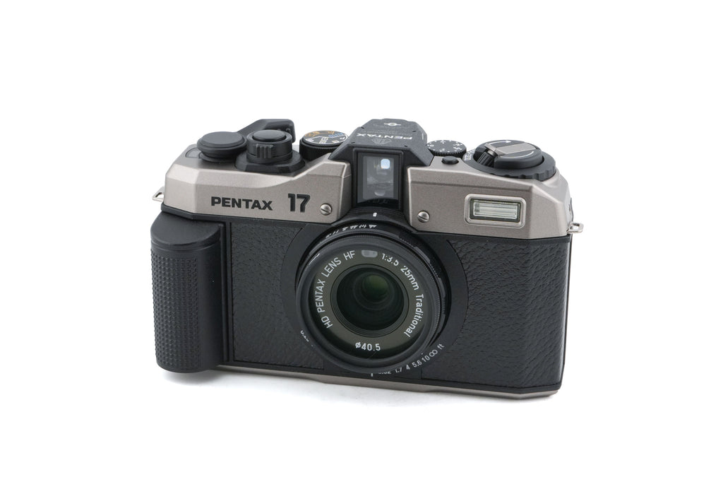 Pentax 17