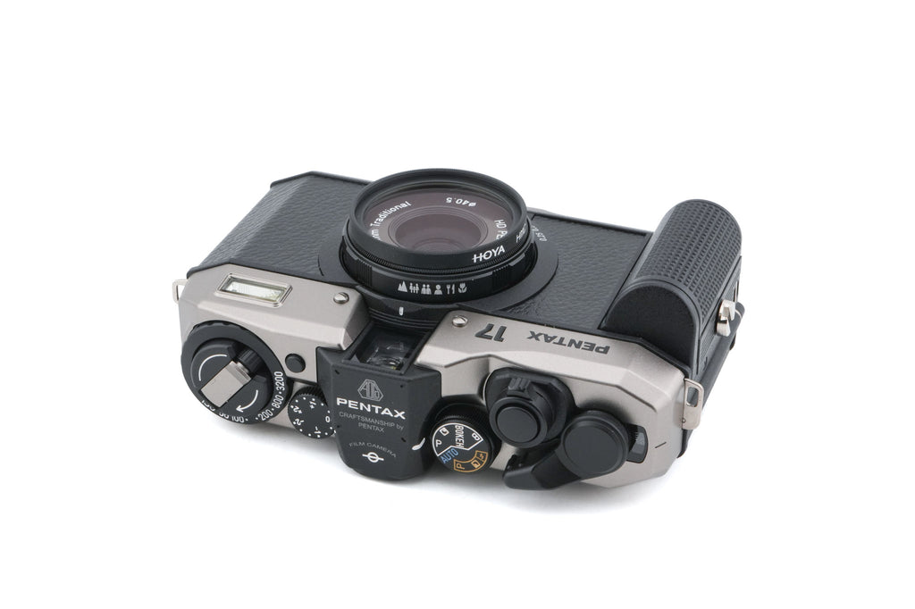 Pentax 17