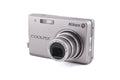 Nikon Coolpix S700 - Camera
