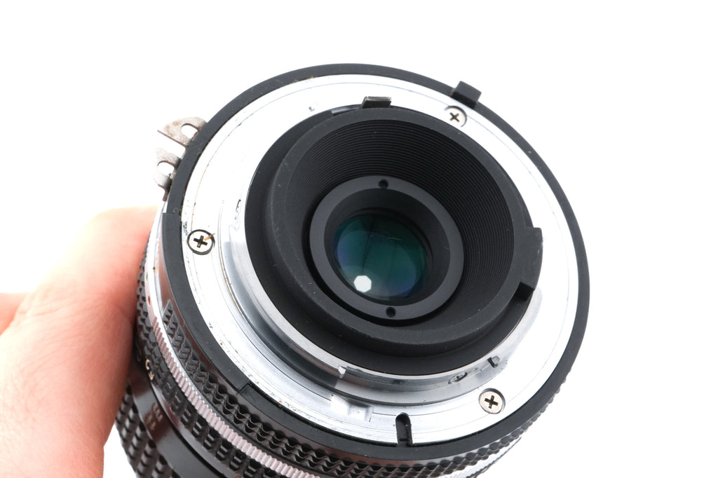 Nikon 35-70mm f3.3-4.5 Zoom-Nikkor AI-S