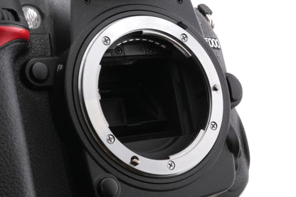 Nikon D7000