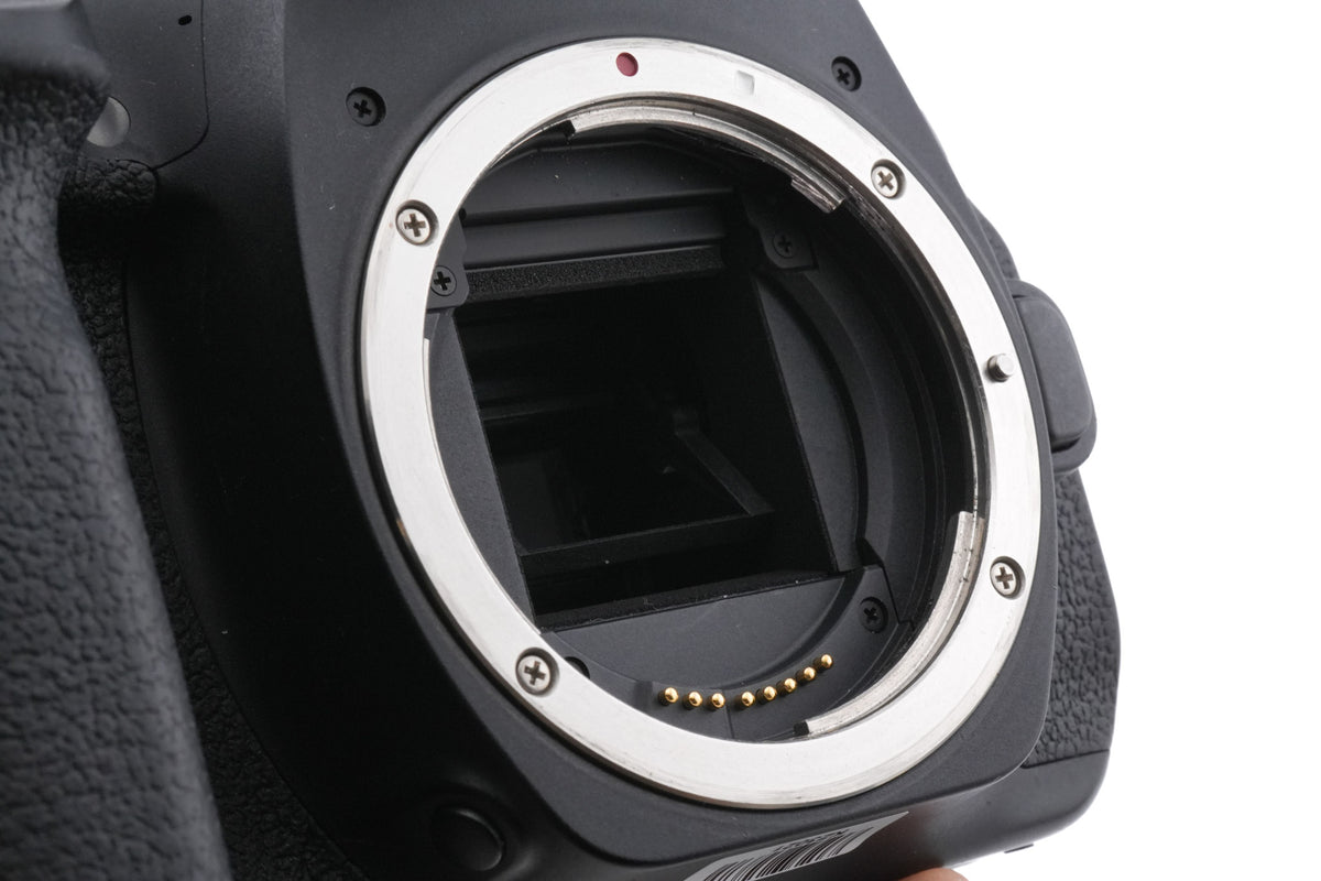 Canon EOS 90D