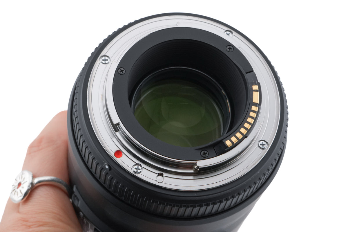 Sigma 105mm f2.8 EX DG Macro HSM OS