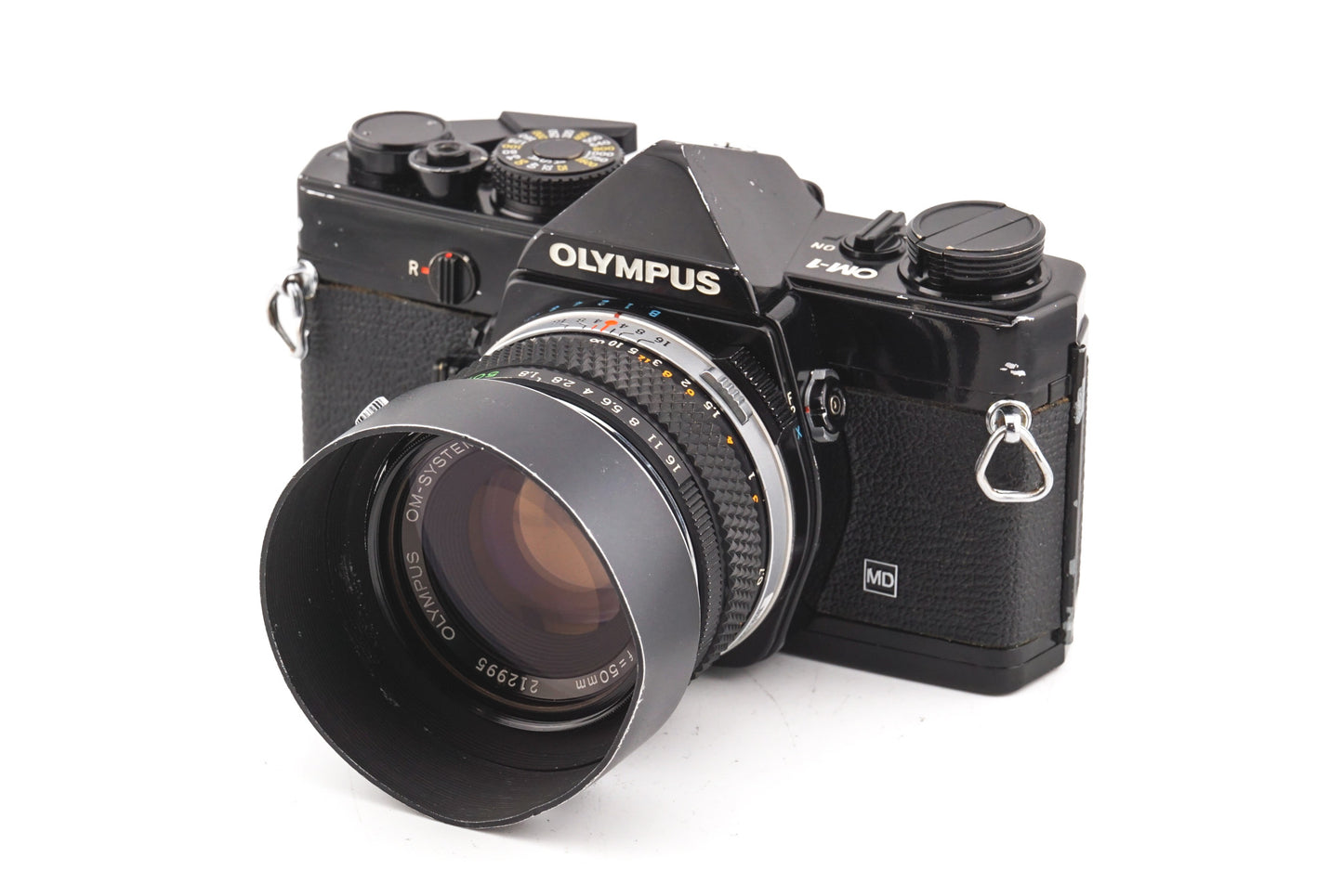 Olympus OM-1 MD + 50mm f1.8 F.Zuiko Auto-S + Metal Lens Hood for 50mm