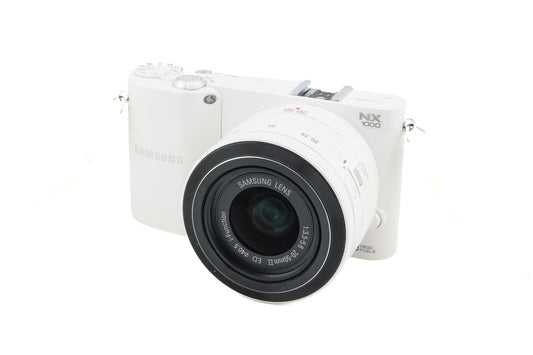 Samsung NX1000 + 20-50mm f3.5-5.6 II ED i-Function