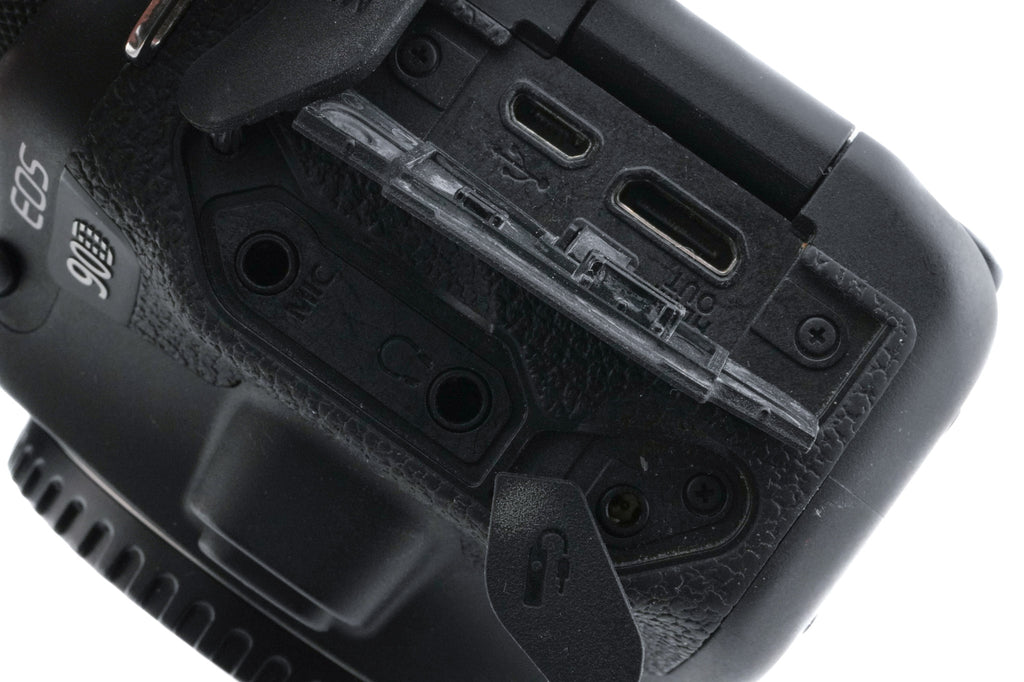 Canon EOS 90D