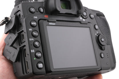 Nikon D780