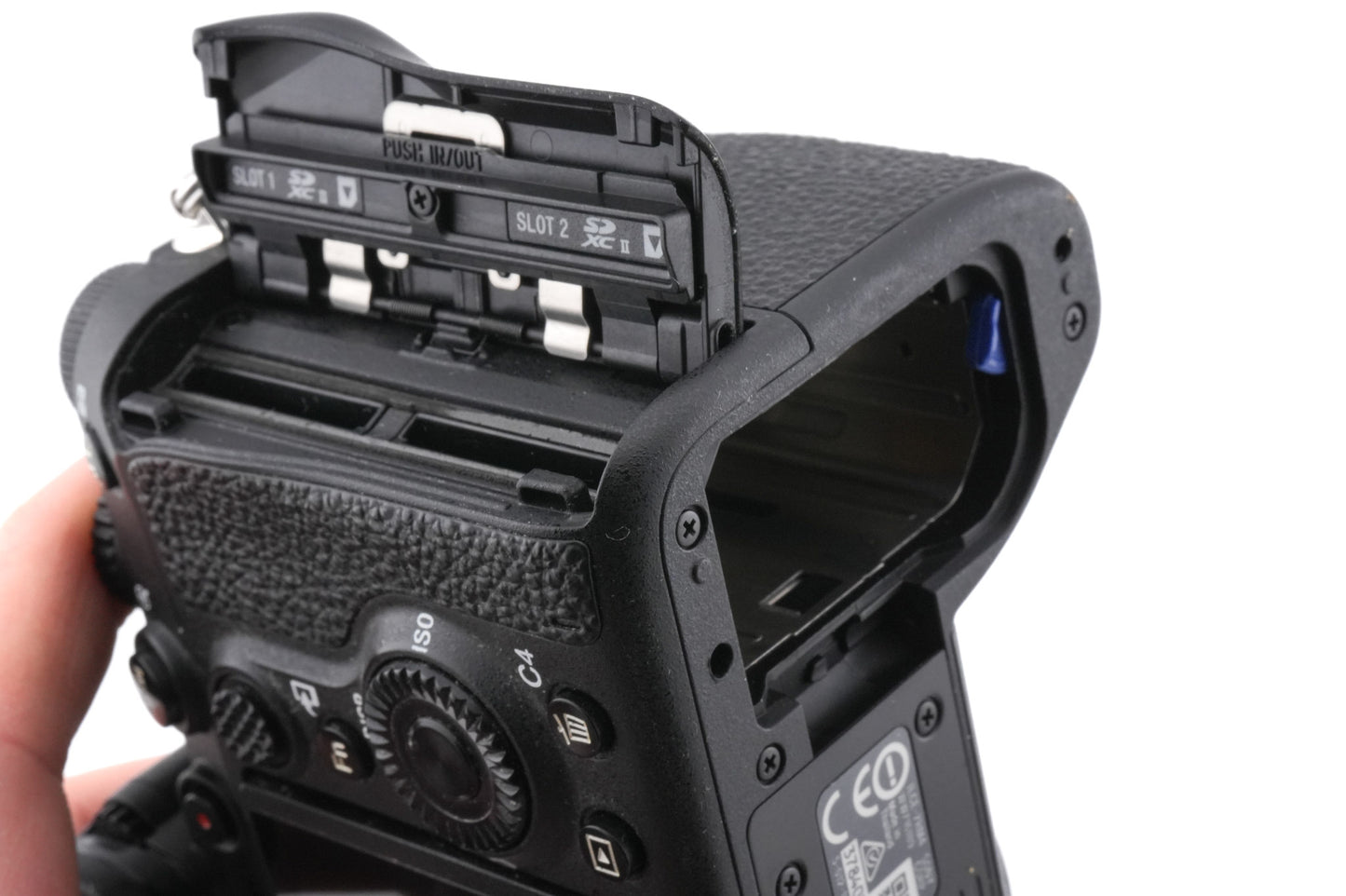 Sony A7R IV + VG-C4EM Vertical Grip