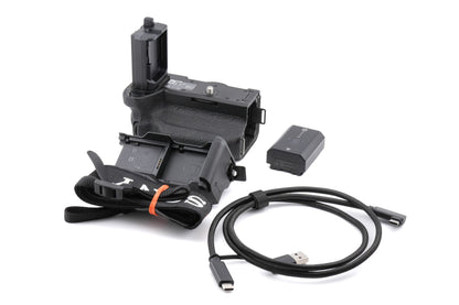 Sony A7R IV + VG-C4EM Vertical Grip