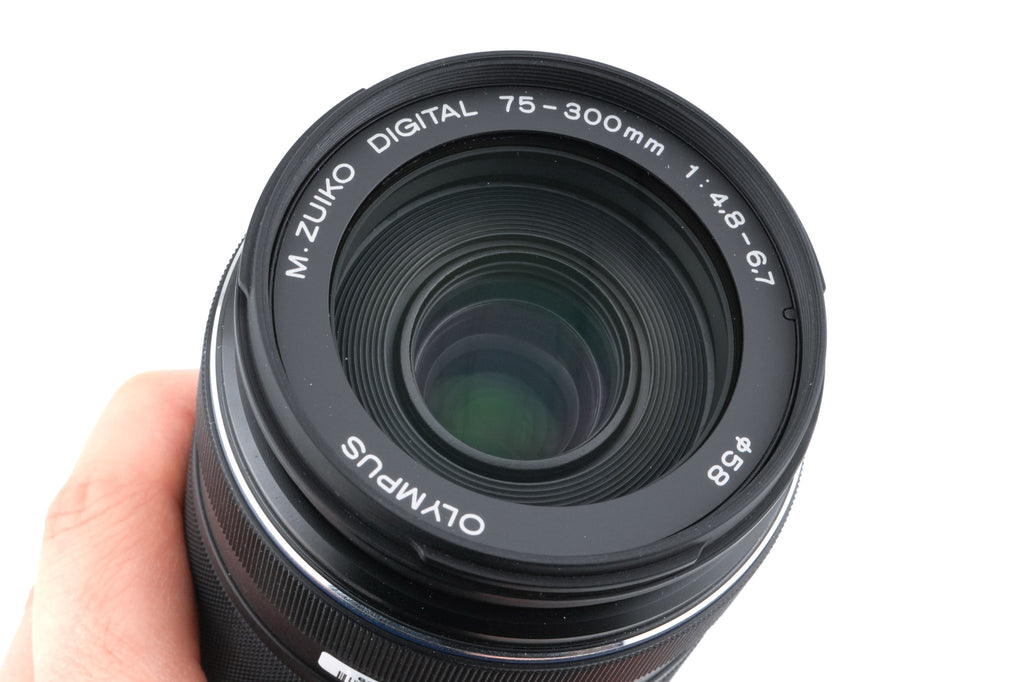 Olympus 75-300mm f4.8-6.7 M.Zuiko Digital II ED MSC