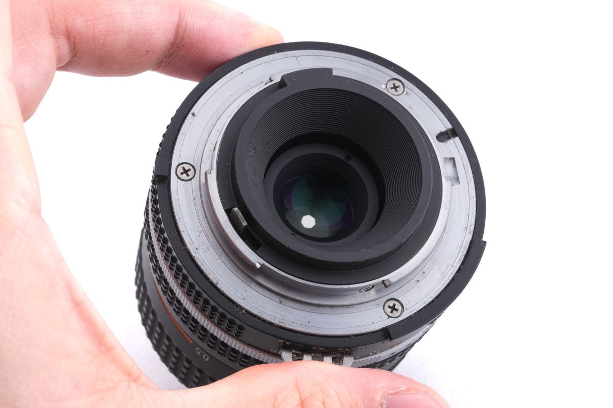 Nikon 35-70mm f3.3-4.5 Zoom-Nikkor AI-S
