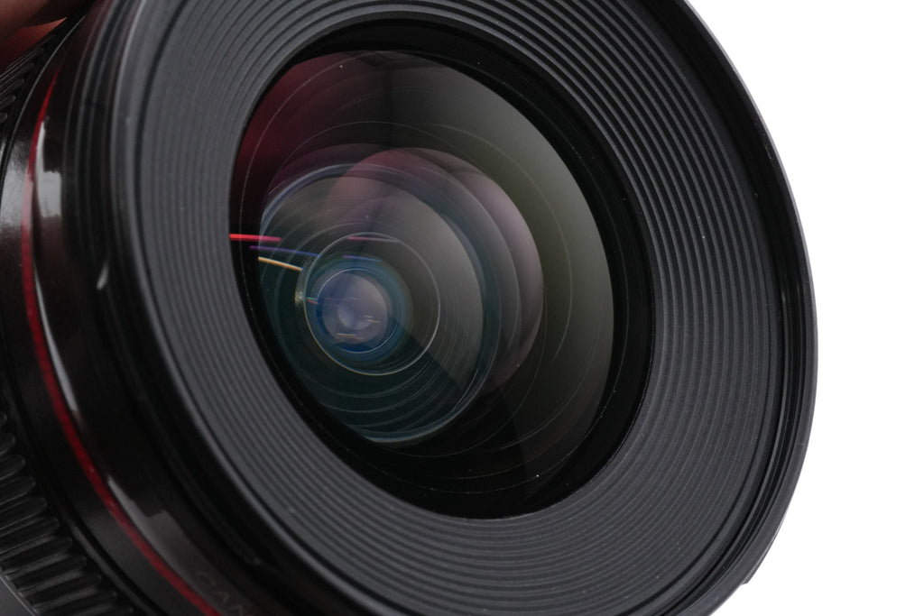Canon 20mm f2.8 USM