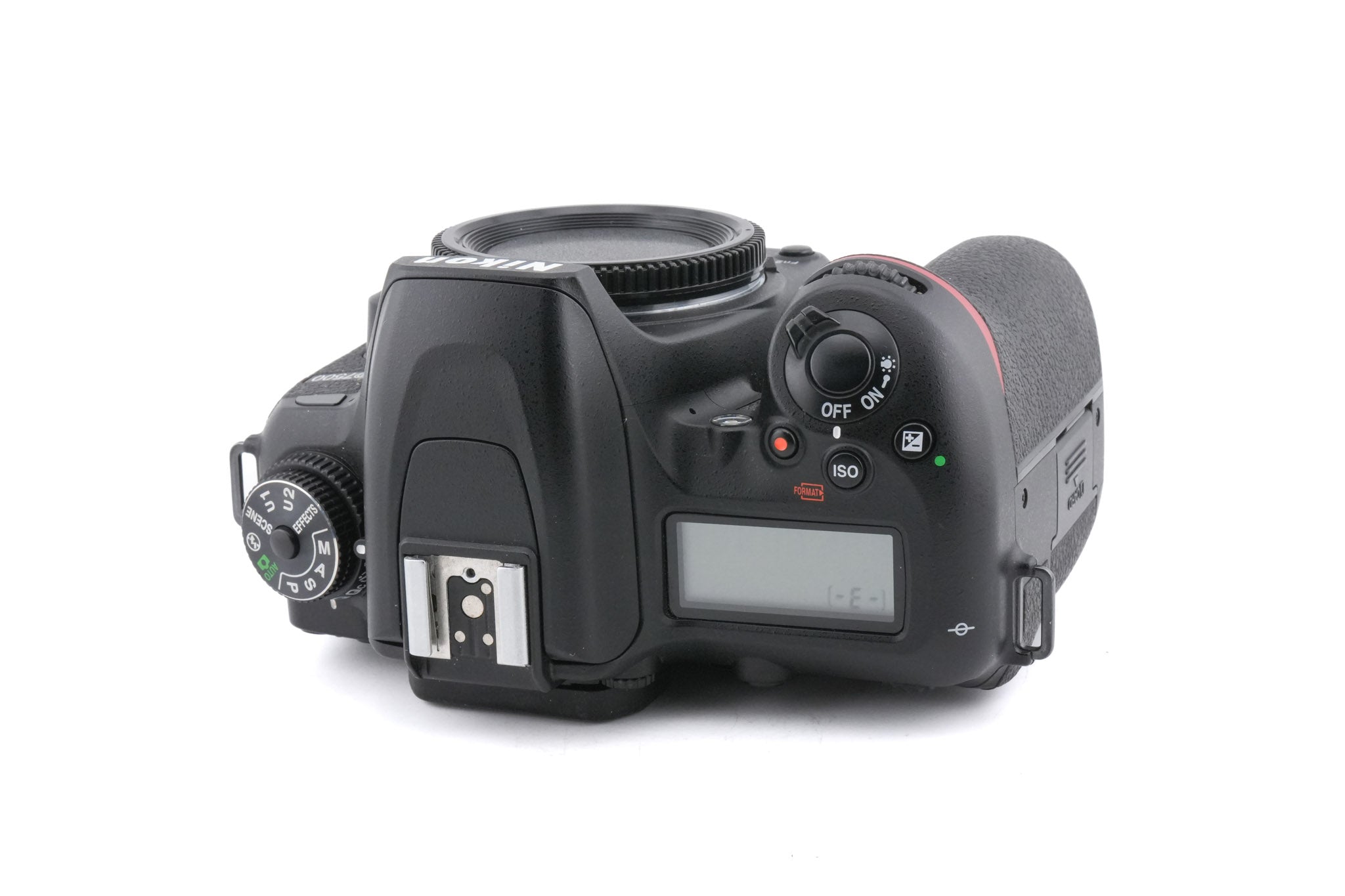 Nikon D7500