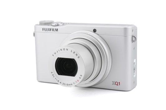 Fujifilm XQ1 - Camera