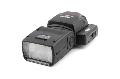 Nikon SB-800 Speedlight + SD-800 Quick Recycling Battery Pack