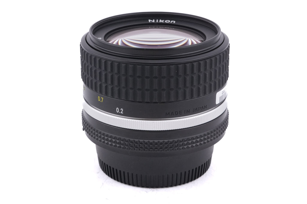 Nikon 28mm f2.8 Nikkor AI-S